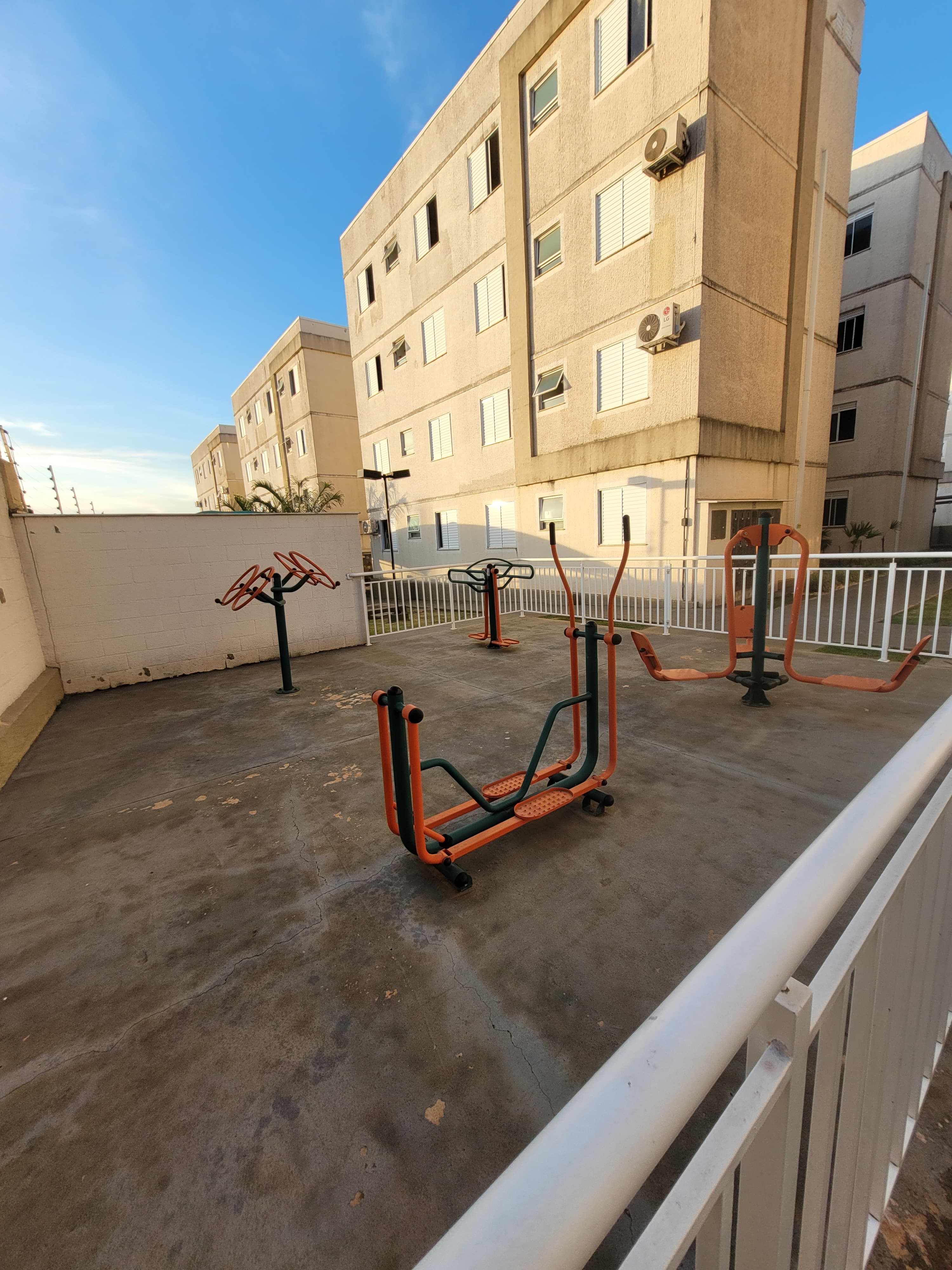 foto do anúncio Apartamento Térreo no Residencial La Spezia – 2 Quartos com Lazer Completo em Londrina